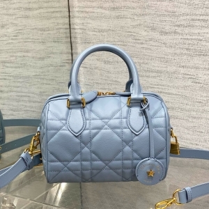 Dior 디올 2024 그루브백 20.5CM