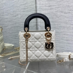 Dior 디올 2024 레이디 디올백 / 20CM
