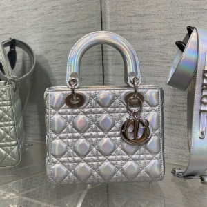 Dior 디올 2023 레이디백 20CM