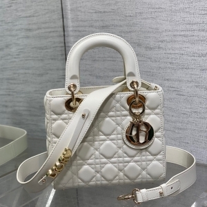 Dior 디올 2023 레이디백 20CM