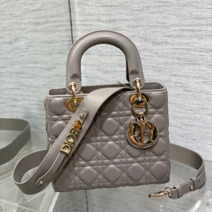 Dior 디올 2023 레이디백 20CM