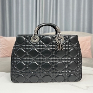 Dior 디올 2023 레이디백 38CM