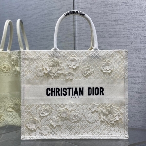 Dior 디올 2023 레이스 북 토트백 41CM