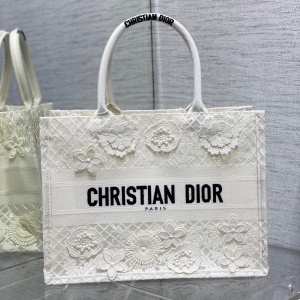 Dior 디올 2023 D-레이스 북 토트백 36CM