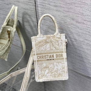 Dior 디올 2023 북 토트 미니 휴대폰백 18cm
