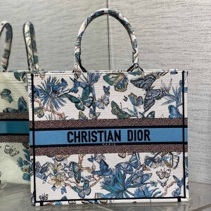 Dior 디올 2023 자수 북 토트백 41CM