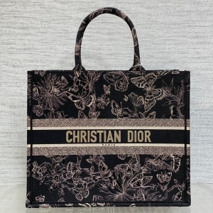 Dior 디올 2023 자수 북 토트백 41CM