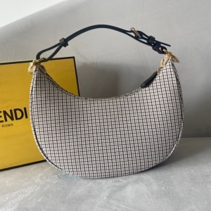 FENDI 펜디 2023 그래피 호보백 29cm