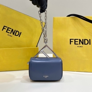 FENDI 펜디 2023 나노백 F 13CM