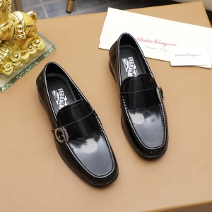 Fendi 페라가모 2025 MEN'S 로퍼 (3색) (6월)