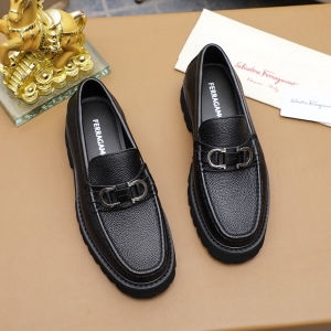 Fendi 페라가모 2025 MEN'S 로퍼 (2색) (6월)