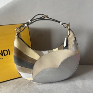 Fendi 펜디 2023 그래피 호보백 29cm