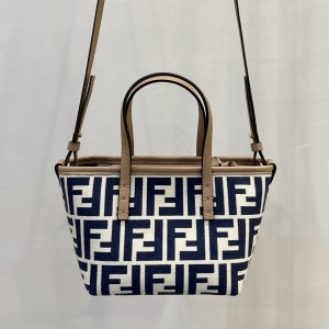 Fendi 펜디 2024 롤 미니백 15.5CM