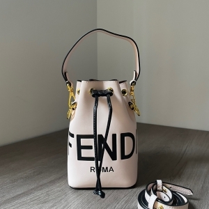 Fendi 펜디 2023 몬트레조 버킷백 18cm