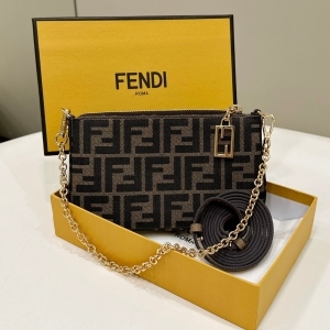Fendi 펜디 2023 바게트 파우치 20cm