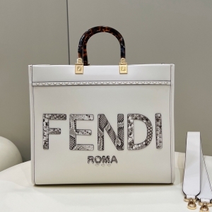 Fendi 펜디 2023 선샤인 쇼퍼백 36CM