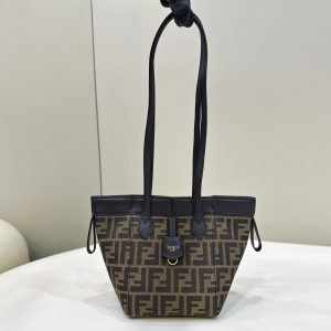 Fendi 펜디 2023 오리가미 미니 19cm
