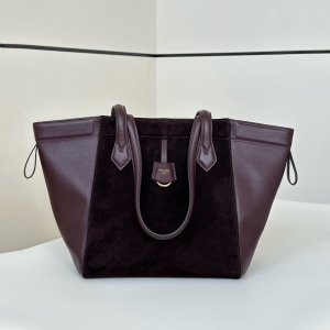 Fendi 펜디 2024 오리가미 미디엄 27CM