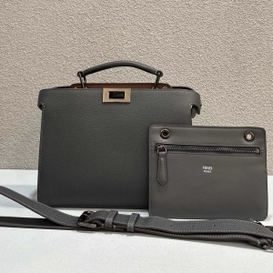 Fendi 펜디 2023 MEN'S 피카부 아이씨유 토트백 26CM