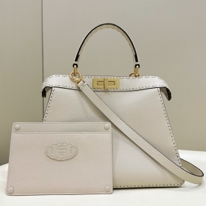 Fendi 펜디 2023 피카부 아이씨유 토트백 33cm