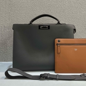 Fendi 펜디 2024 MEN'S 피카부 아이씨유 토트백 38CM