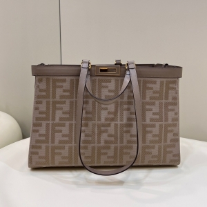 Fendi 펜디 2023 피카부 X 토트백 41CM