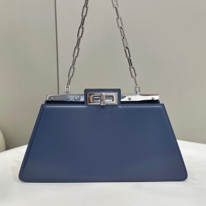Fendi 펜디 2023 피카부 컷 34CM