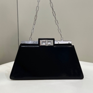 Fendi 펜디 2023 피카부 컷 34CM