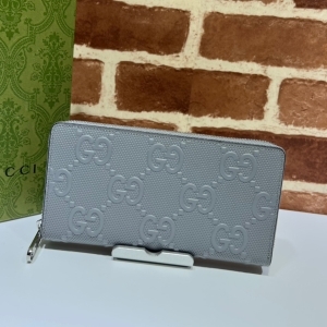 GUCCI 구찌 2023 GG 엠보스 더플백 44.5cm 625768 1