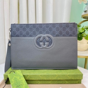 GUCCI 구찌 2023 컷아웃 인터로킹 G 파우치 723320 30.5CM