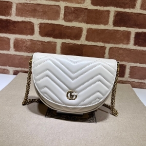 Gucci 구찌 2023 GG 마몬트 마틀라세 미니백 746431 20CM