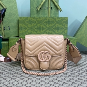 Gucci 구찌 2023 GG 마몽 마틀라세 미니 숄더백 739681 18CM