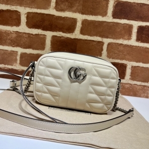 Gucci 구찌 2023 GG 마몽 마틀라세 숄더백 634936 18CM