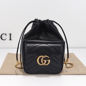 Gucci 구찌 2023 GG 마몽 미니 버킷백 20CM