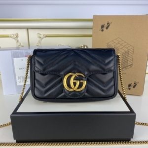 Gucci 구찌 2024 GG 마몽 마틀라세 수퍼 미니백 16.5CM