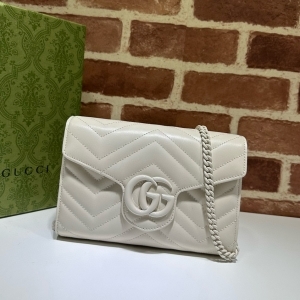 Gucci 구찌 2024 GG 마몽 체인백 21CM