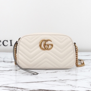 Gucci 구찌 2024 GG 마몽 스몰 마틀라세 숄더백 24CM