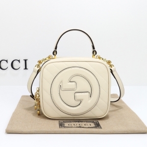 Gucci 구찌 2023 블론디 탑 핸들백 744434 17CM