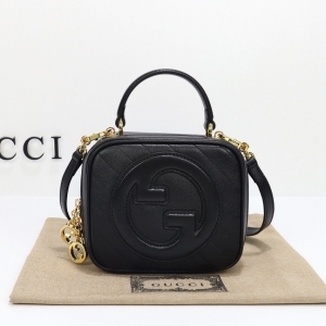 Gucci 구찌 2023 블론디 탑 핸들백 744434 17CM