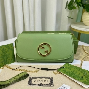 Gucci 구찌 2023 블론디 체인 장지갑 725215 21CM