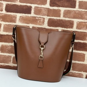 Gucci 구찌 2024 스몰 버킷 숄더백 28CM