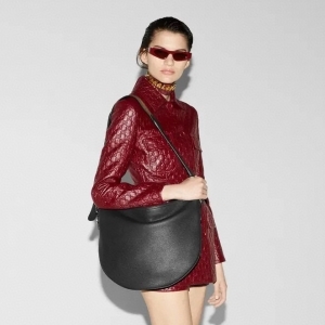 Gucci 구찌 2024 B 스몰 크로스바디백 40CM