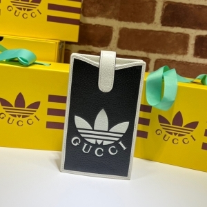 Gucci A社 구찌 아디다스 2023 콜라보 폰 케이스 크로스백 702203 17CM