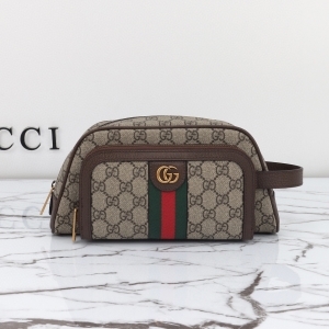 Gucci 구찌 2024 오피디아 GG 토일레트리 케이스 26CM