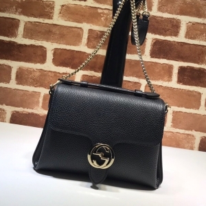 Gucci 구찌 2023 인터로킹 탑핸들 체인 숄더백 510302 25CM