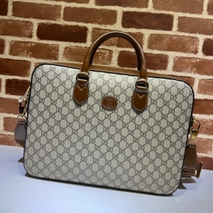 Gucci 구찌 2024 인터로킹 G 브리프케이스 40CM