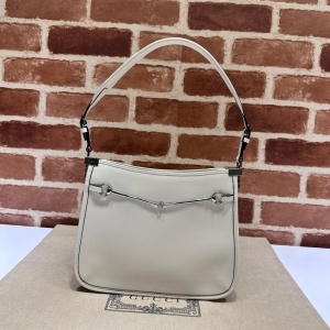 Gucci 구찌 2024 홀스빗 슬림 숄더백 23CM