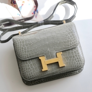 HERMES 에르메스 2022 콘스탄스 (가격상담) 19CM