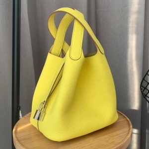 HERMES 에르메스 2021 피코탄백 22cm