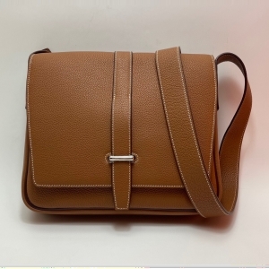 Hermes 에르메스 2023 MEN'S 메신저백 (가격상담) 27CM